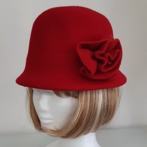 Red 20's Style Tub Hat with Rosette